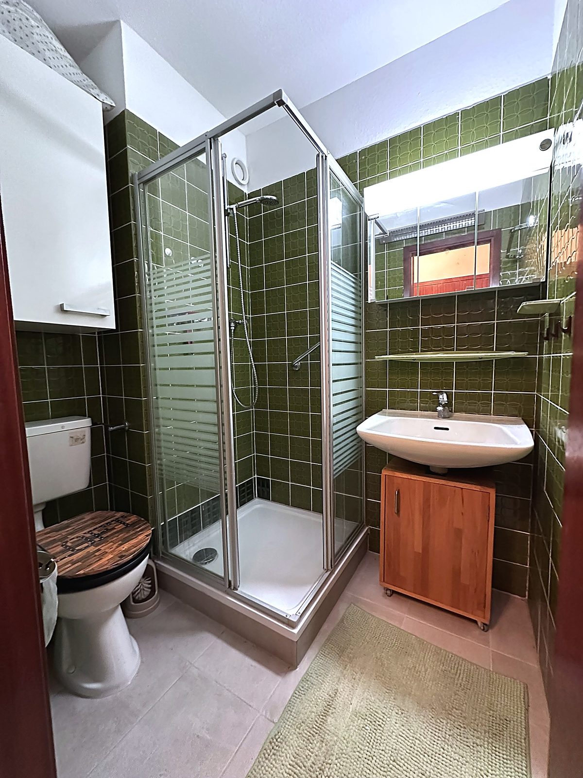 Eigenes Bad mit Dusche und WC – Monteurwohnung Bad Soden-Salmünster